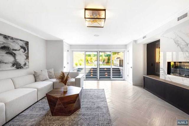 8 Bright Street - Photo 1