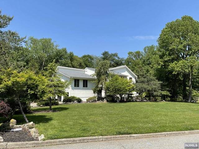 325 Westwind Court - Photo 1