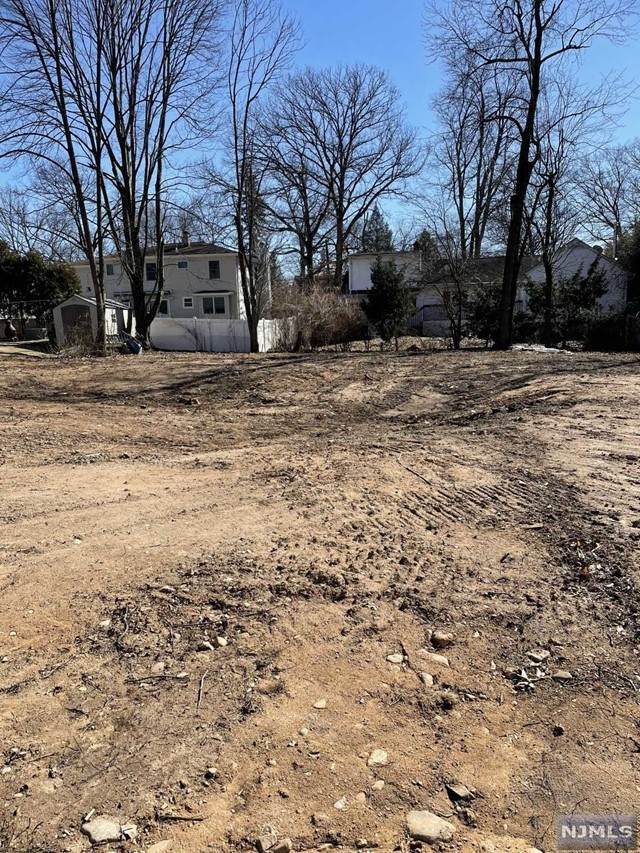 989 Adams Place - Photo 1