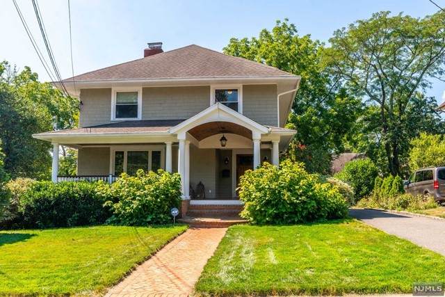 8 Winthrop Place - Photo 1