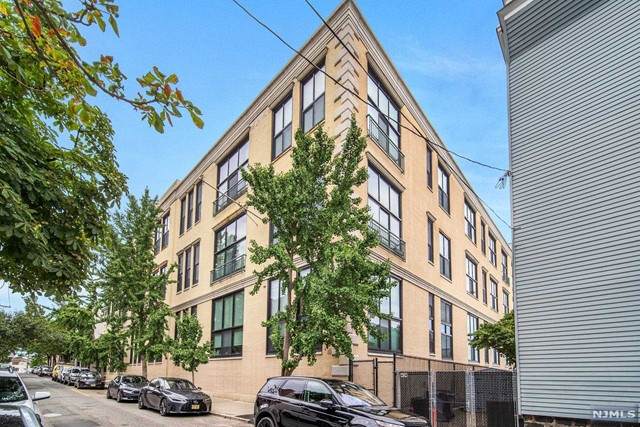 518-530 Gregory Avenue - Photo 1