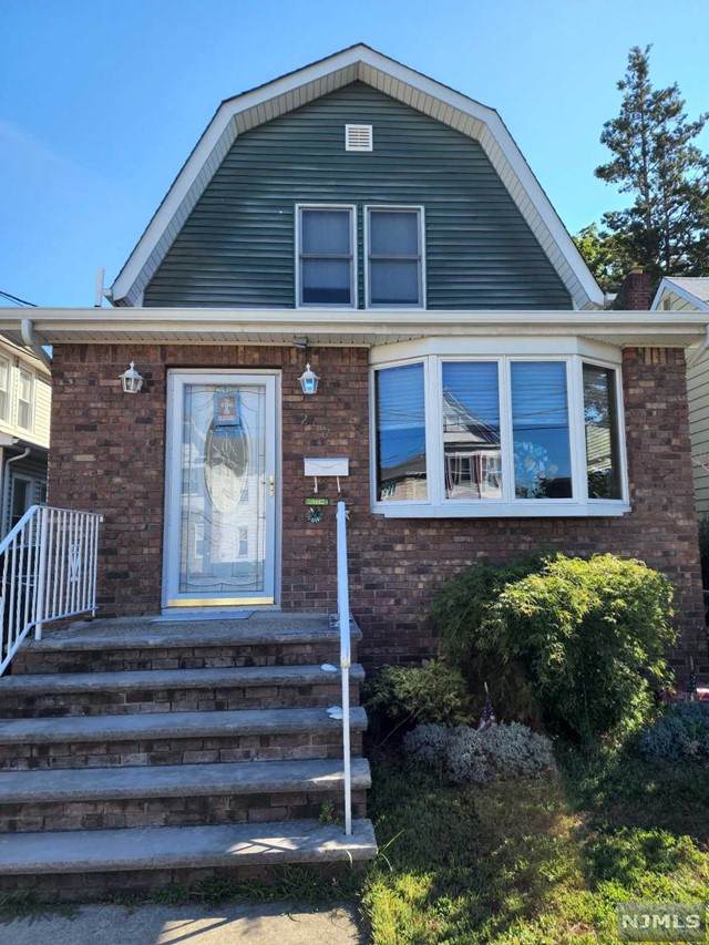 257 Oriental Place - Photo 1