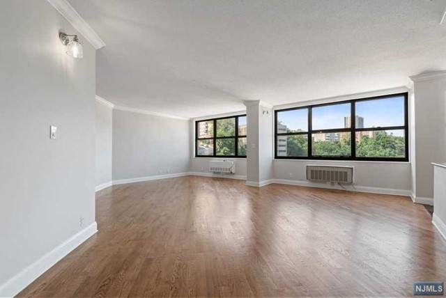 7004 Boulevard East - Photo 1