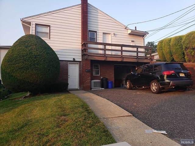 1555 Ann Street - Photo 1