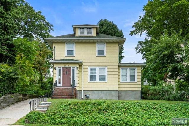 1012 Bergen Boulevard - Photo 1