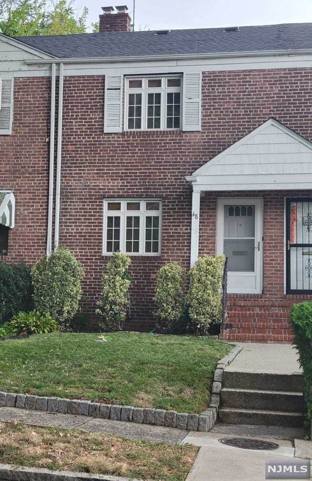 48 Melmore Gardens - Photo 1