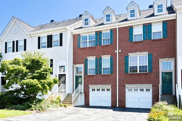 1124 Stafford Street - Photo 1
