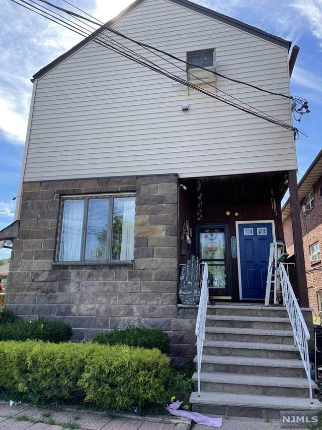 541 Westminster Place - Photo 1