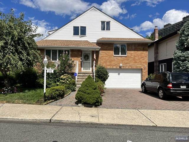 215 Mccloud Drive - Photo 1