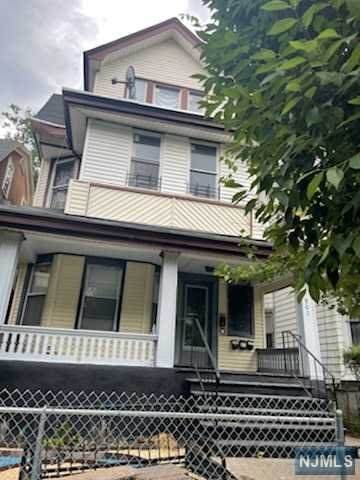 807 13th Street - Photo 1