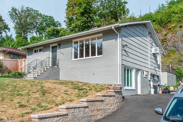 295 Northfield Avenue - Photo 1