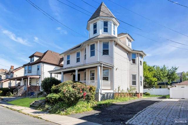 21 Hazelton Street - Photo 1