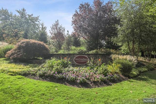 4 Cliff Drive - Photo 1