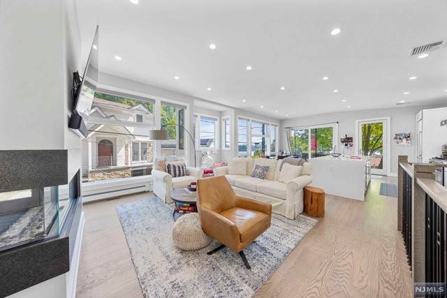 47 Colony Road - Photo 1