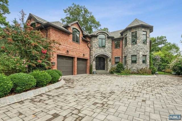 489 Summit Street - Photo 1