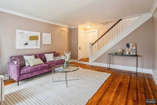 22-24 Van Ness Terrace - Photo 1