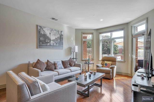 7400 River Road - Photo 1