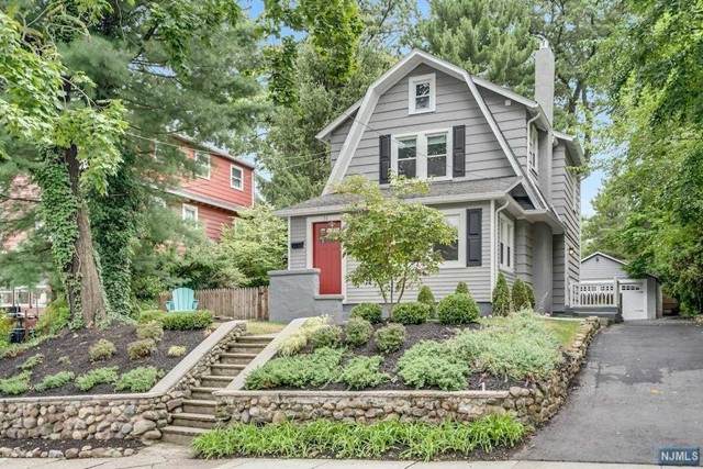 11 Richmond Avenue - Photo 1