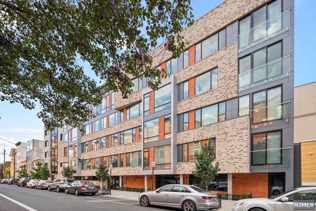 722 Jefferson Street - Photo 1