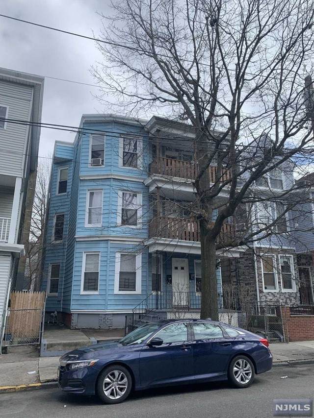 727-729 22nd Street - Photo 1