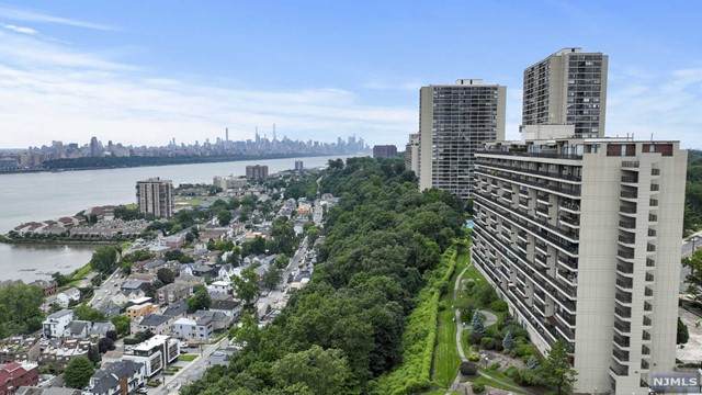 3 Horizon Road - Photo 1