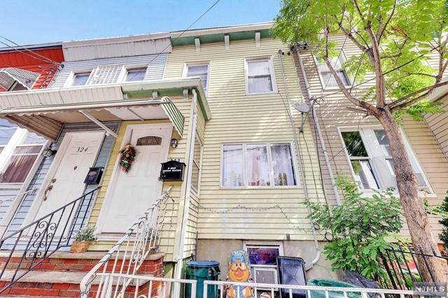 322 12th Street - Photo 1