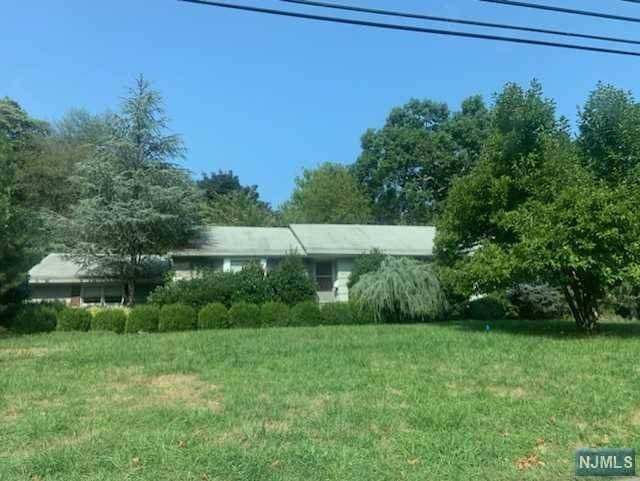 465 Meer Avenue - Photo 1