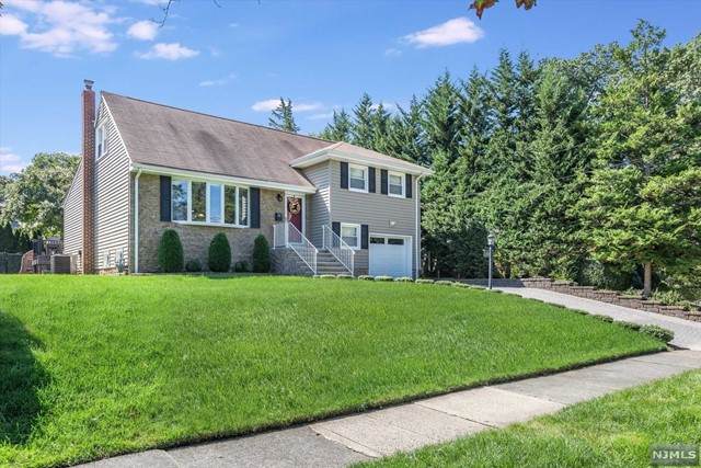 59 Brookfield Avenue - Photo 1