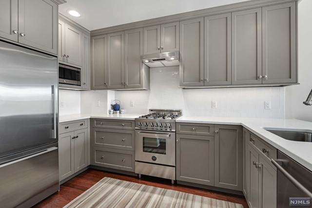 48 Park Street - Photo 1