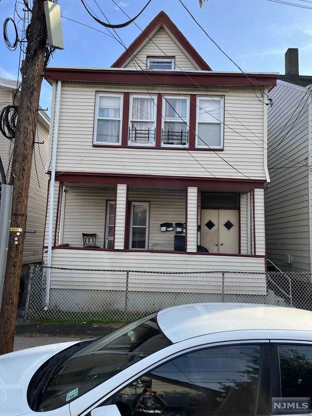 80 3rd Avenue - Photo 1