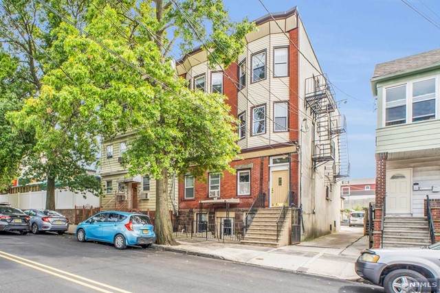 54 Davenport Avenue - Photo 1