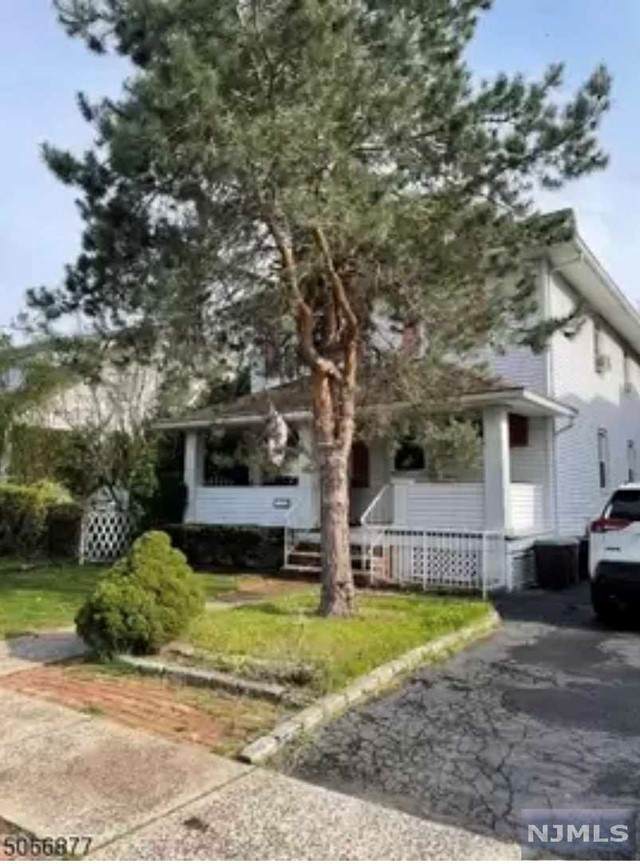 172 South Avenue - Photo 1
