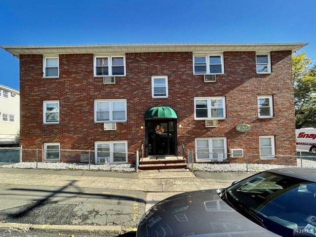 175 Quincy Avenue - Photo 1