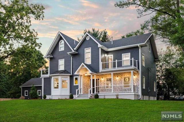 600 Lamanna Drive - Photo 1
