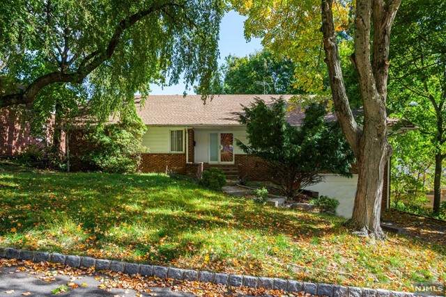 34 Mountain Way - Photo 1
