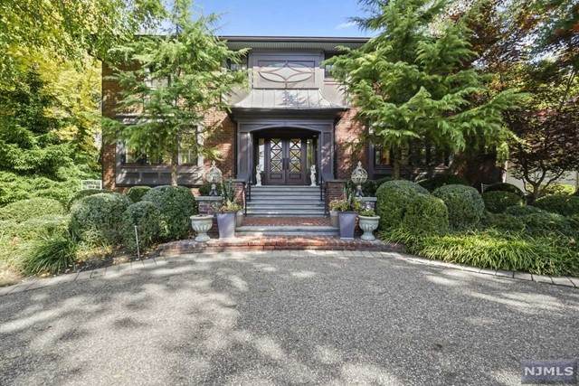 241 Lyncrest Road - Photo 1