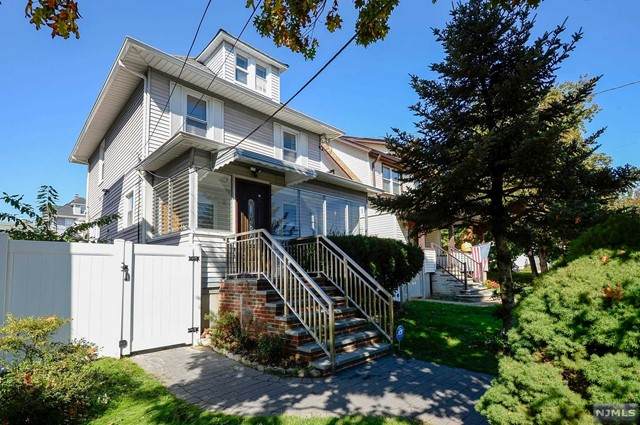 202 Teaneck Road - Photo 1