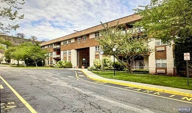 1111 River Road - Photo 1
