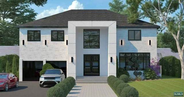 536 Burlington Street - Photo 1