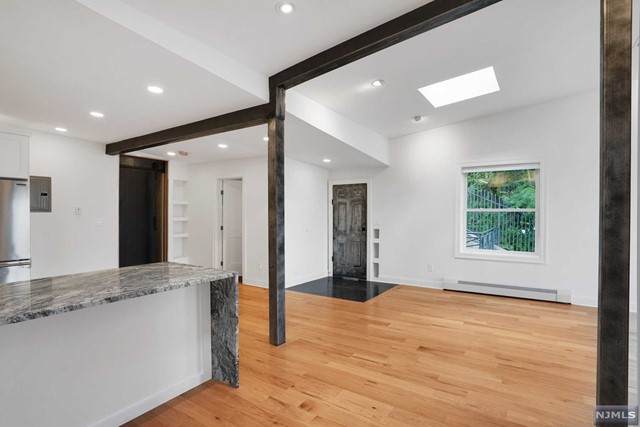 9009 Riverside Place - Photo 1