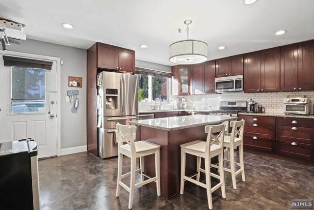 349 New York Avenue - Photo 1