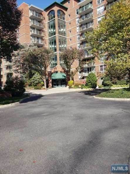 300 Main Street - Photo 1