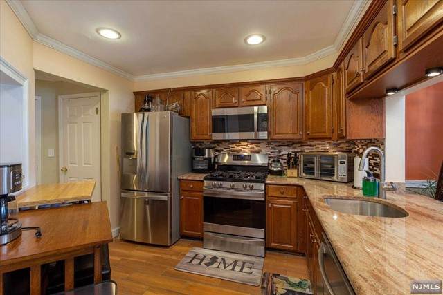 1 Quartz Lane - Photo 1