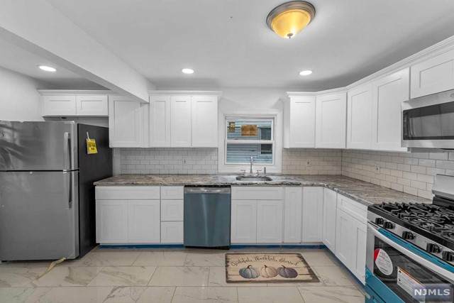 272-274 End Avenue - Photo 1