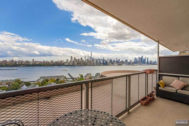 6600 Boulevard East - Photo 1