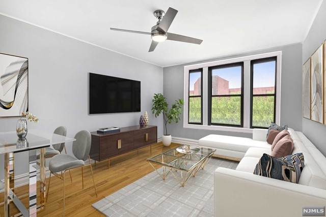 56 Glenwood Avenue - Photo 1