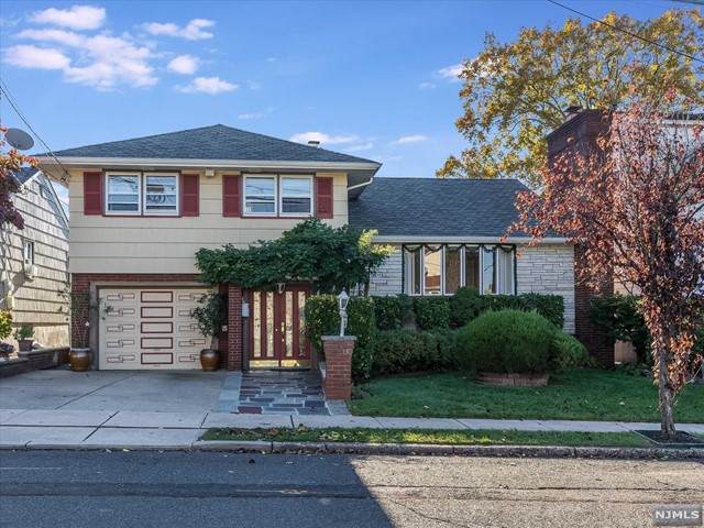 60 Monroe Street - Photo 1