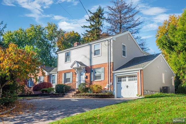 427 Kinderkamack Road - Photo 1