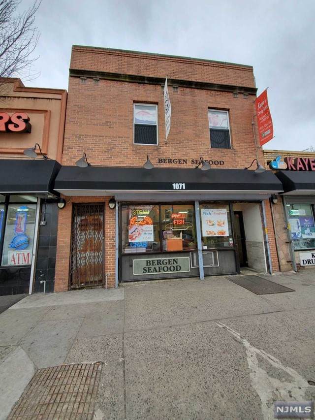 1071 Bergen Street - Photo 1
