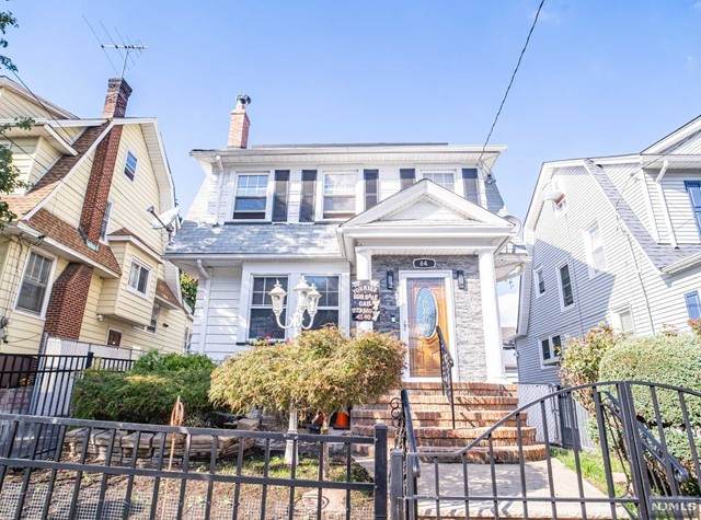 64 Laurel Avenue - Photo 1